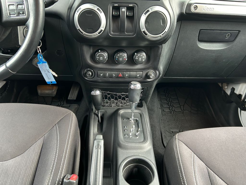 JEEP Wrangler 2.8 CRD DPF Automatik Rubicon JEEP Wrangler 2.8 CRD DPF Automatik Rubicon