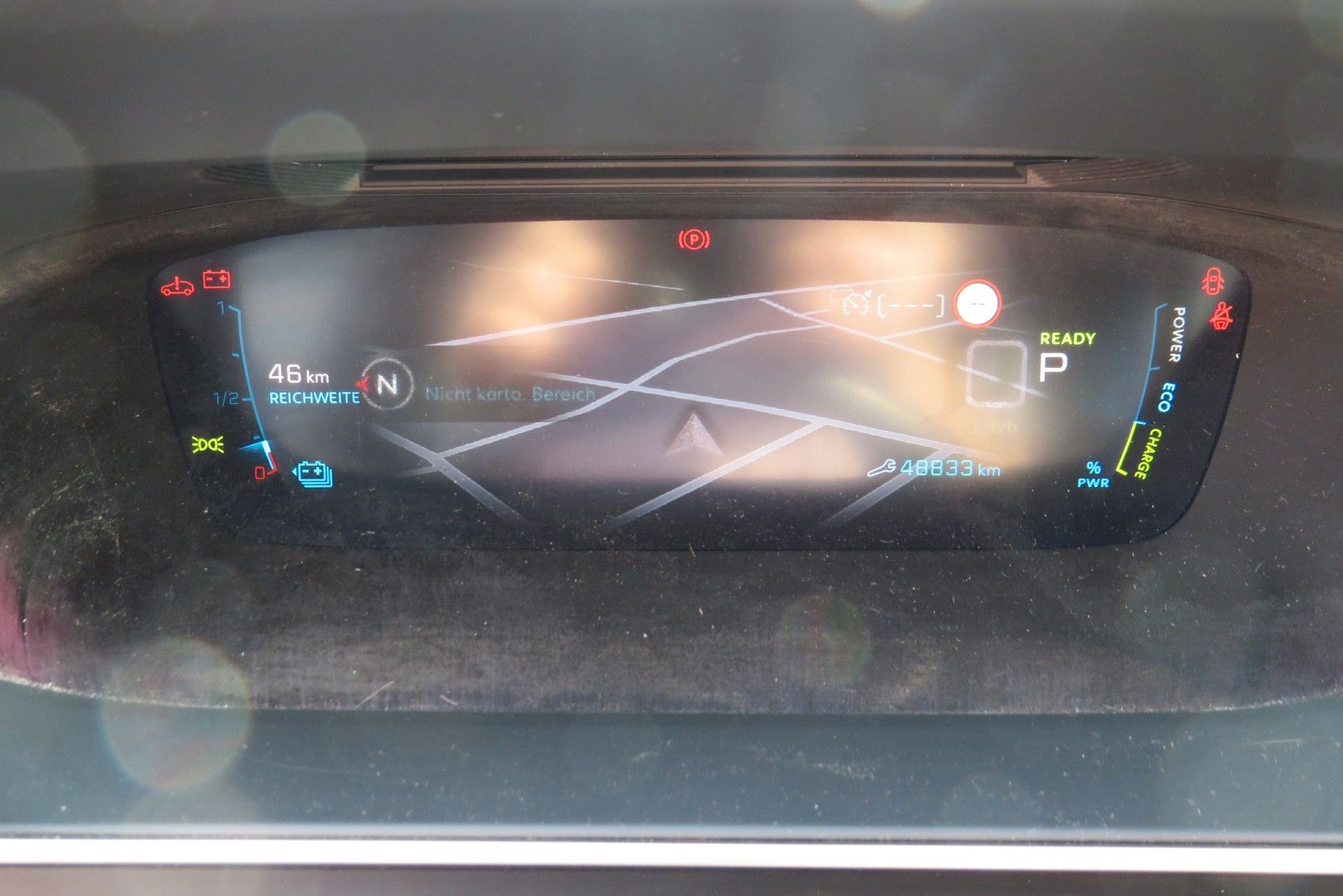 Fahrzeugabbildung Peugeot 2008 e- ALLURE NAVI APP LED SITZH. KAMERA PDC