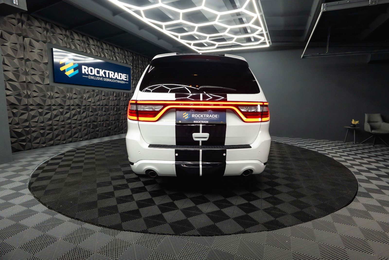 Fahrzeugabbildung Dodge Durango 5.7 V8 R/T SRT 4x4 Night-Paket Modell 22