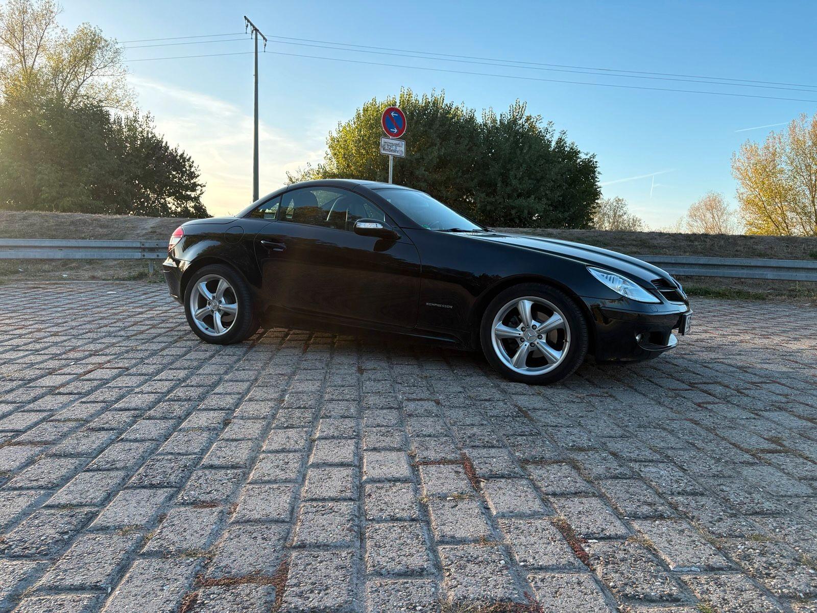 Mercedes-Benz SLK 200