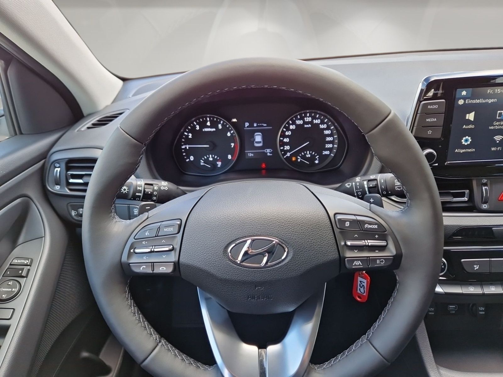 Fahrzeugabbildung Hyundai i30 Kombi 1.0 T-GDI 7-DCT Select SHZ PDC CarPlay