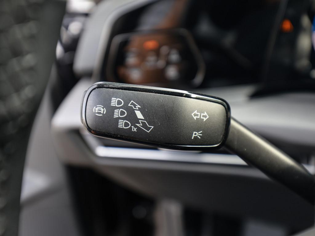 Volkswagen Golf VIII 1.5 eTSI Style PANO LED ACC SHZ PDC, миниатюра 24