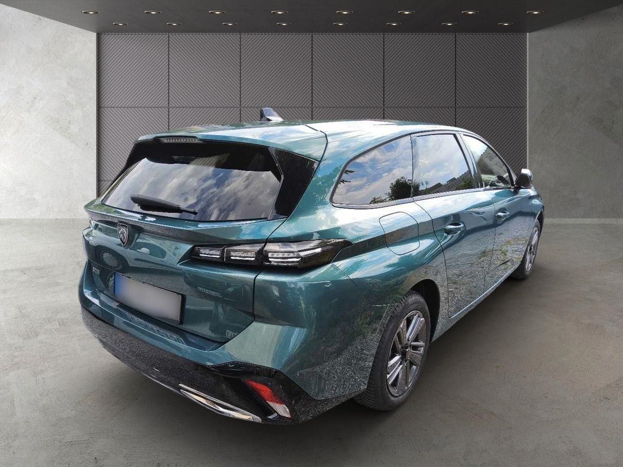 Fahrzeugabbildung Peugeot 308 SW 1.2 HYBRID ALLURE DSC NAVI/LED/KAMERA/DAB