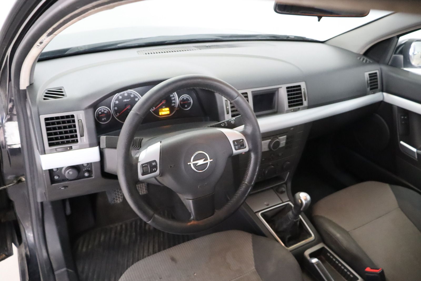Fahrzeugabbildung Opel Vectra C 1.8 Edition * Gas * Klima * HU 05.2027