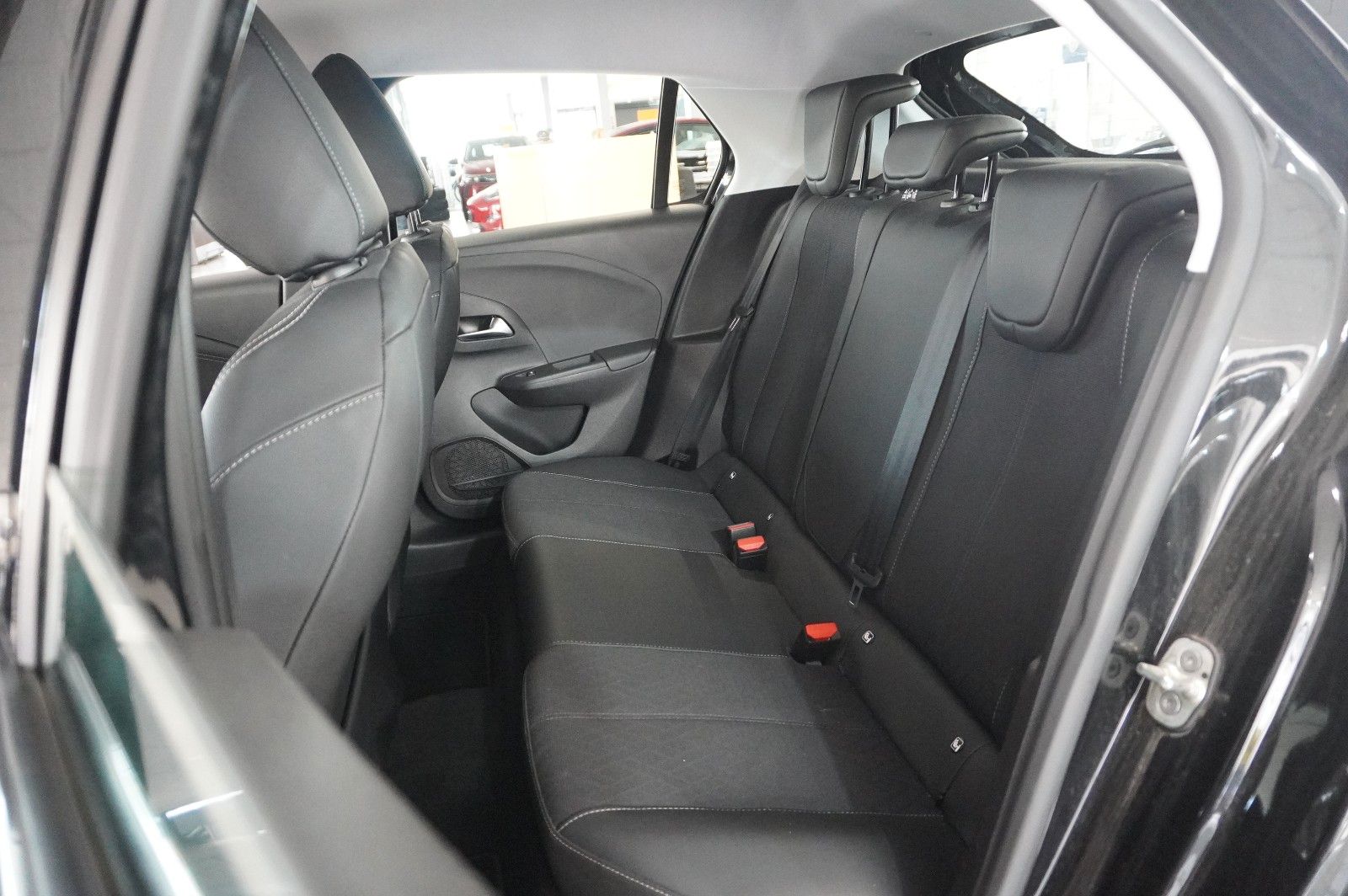 Fahrzeugabbildung Opel Corsa-e F ELEGANCE 3-PHASIG NAVI/LED/KAMERA/DAB+