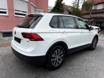 Volkswagen Tiguan - 8