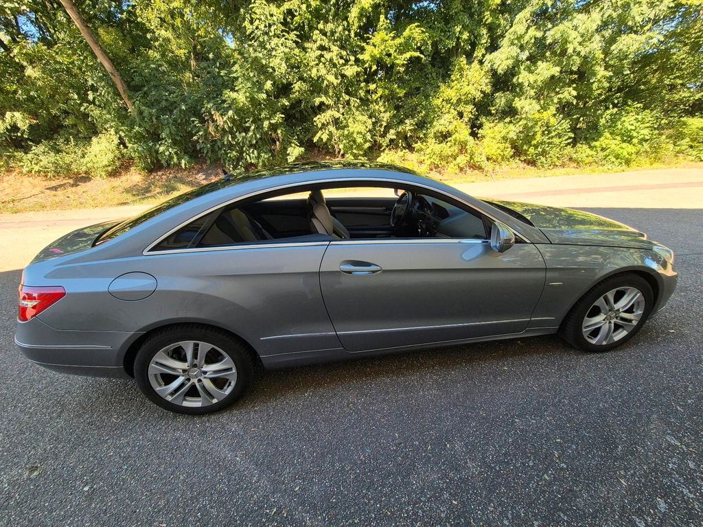 Image of Mercedes-Benz C 180