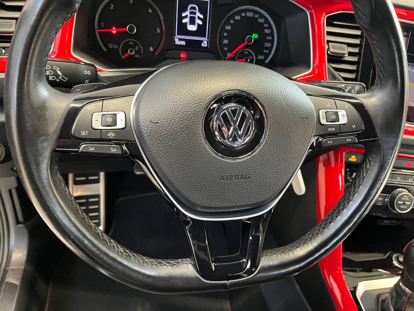 Volkswagen T-Roc Sport 2.0 TDI DSG ACC Kamera Navigation