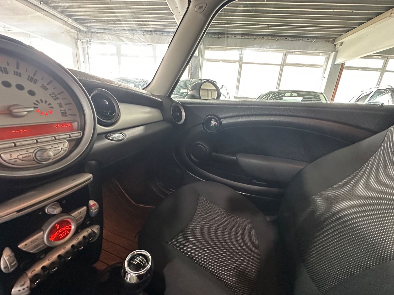 MINI COOPER*PANO*SHZ*PDZ*MFL*KLIMAAUT*ALU*8-FACH