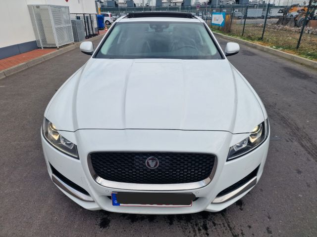 Jaguar XF R-Sport 2WD