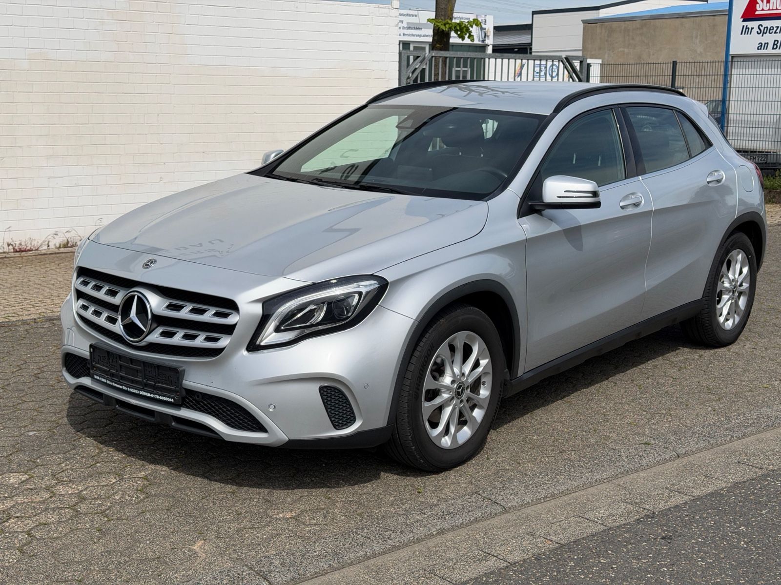 MERCEDES-BENZ GLA 200 d/Navi/Leder/Led/Pdc/Kamera/PDC