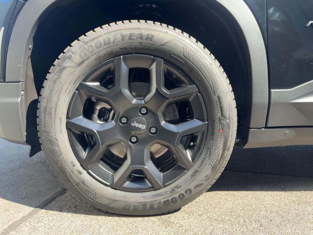 Fahrzeugabbildung Jeep Avenger Altitude Mild-Hybrid, Elektr. Heckklappe