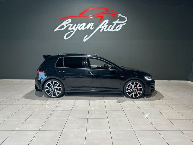 Volkswagen Golf GTI 2.0 245 CV TSI DSG 5p. BMT