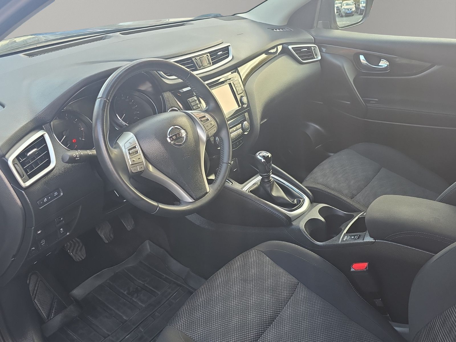 Fahrzeugabbildung Nissan Qashqai 360°KAMERA*NAVI*KEYLES GO*