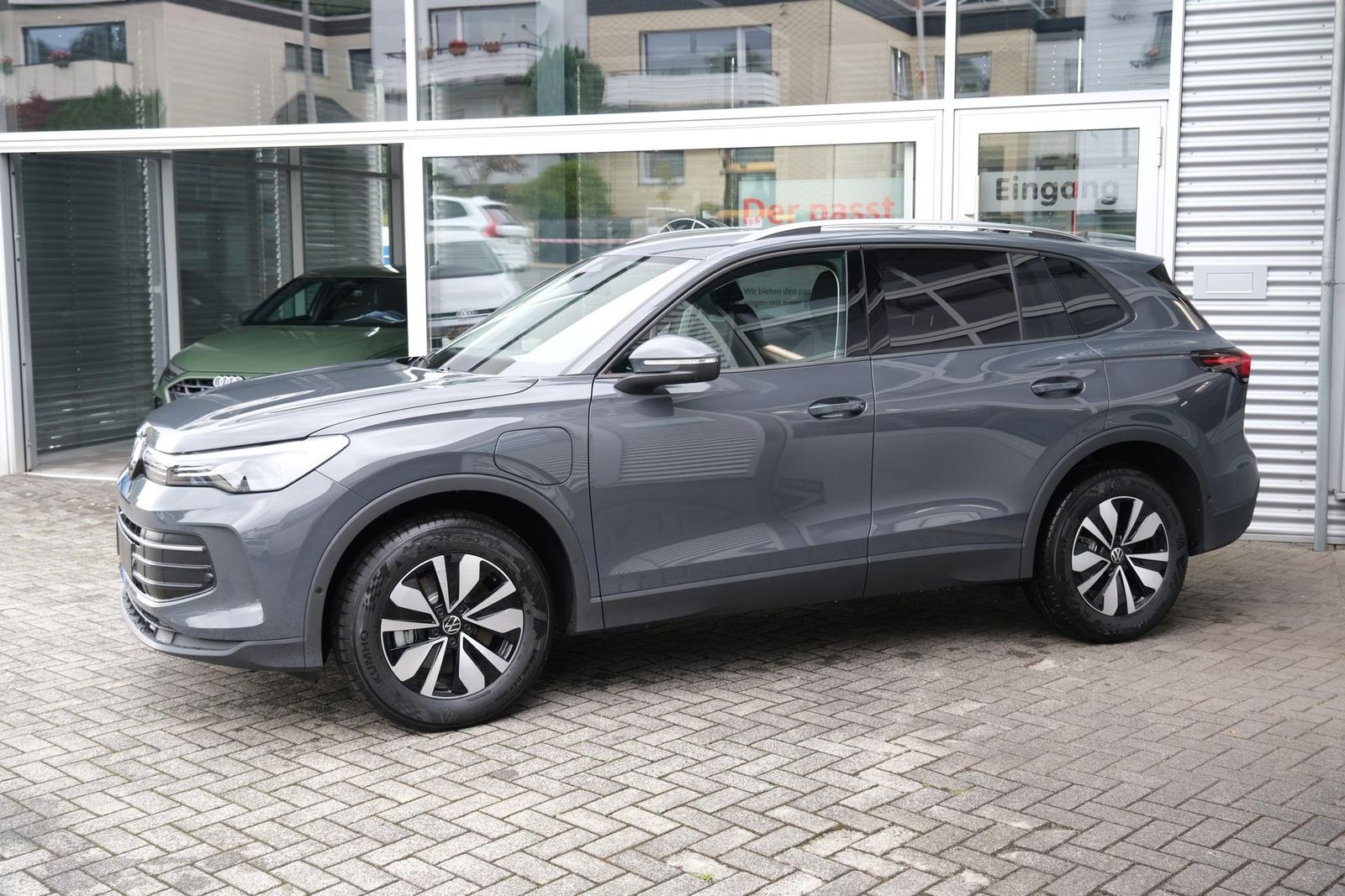 Volkswagen Tiguan eHybrid Life DCC AHK 360° Kamera Side-... imagem 2