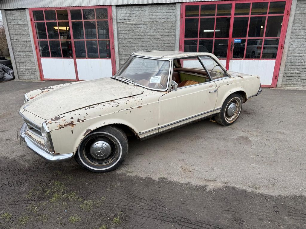 Mercedes-Benz SL 230