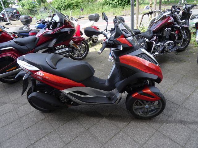 Piaggio MP3 300 Yourban  LT / PKW