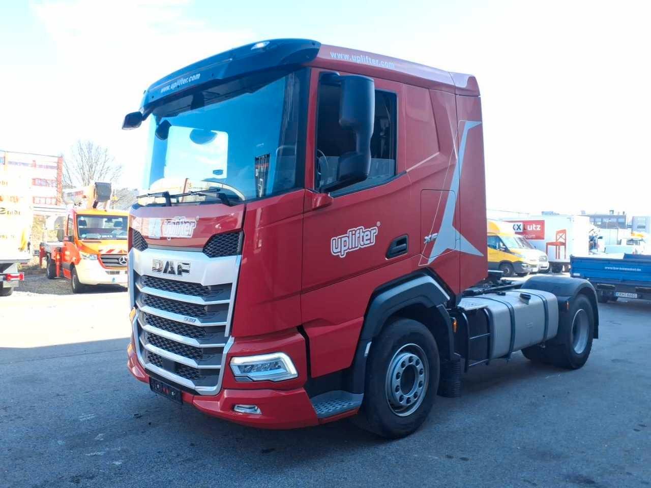 DAF 2x DAF XF 530 FT 4x2 SZM