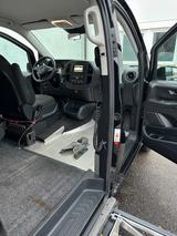 Mercedes-Benz Vito umgebaut für Rollstuhl (Beifahrer) - Behindertengerechte Mercedes-Benz Vito