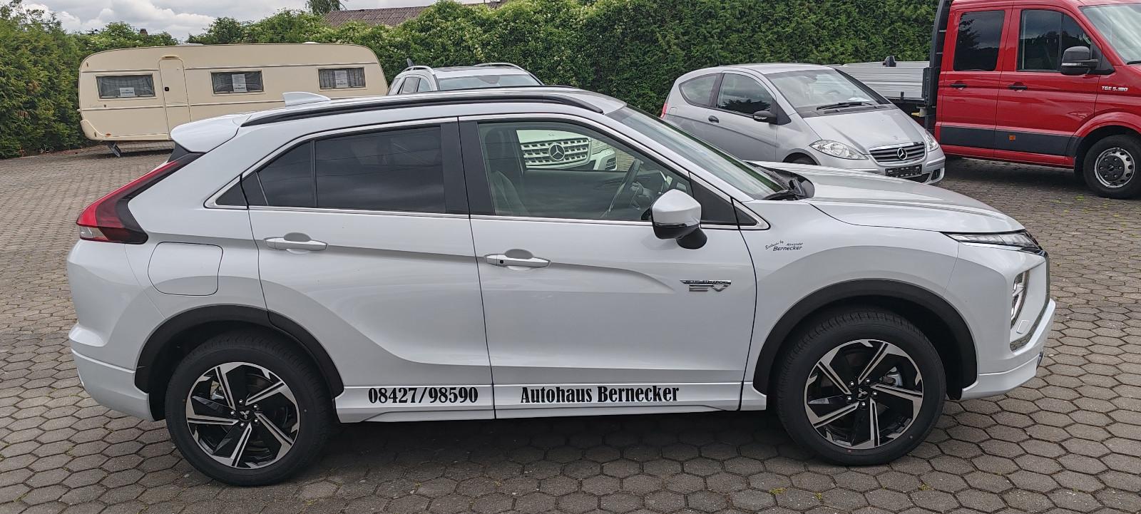 Mitsubishi Eclipse Cross Plus Select Hybrid 4WD