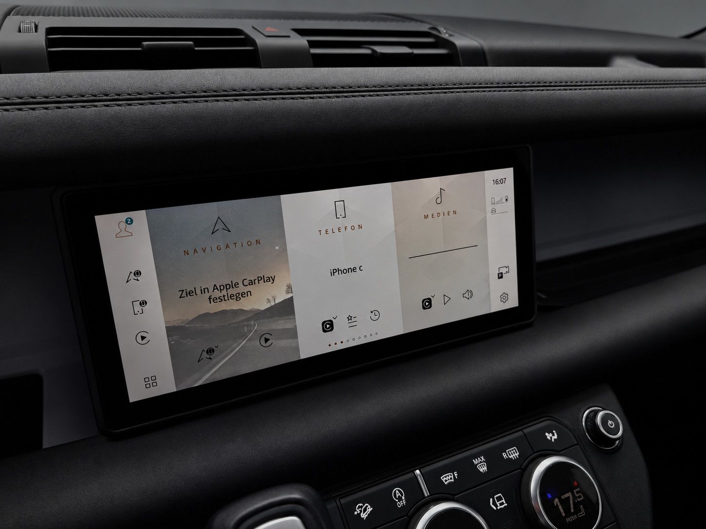 Fahrzeugabbildung Land Rover Defender 110 X-Dynamic SE/PANO/HUD/MERIDIAN