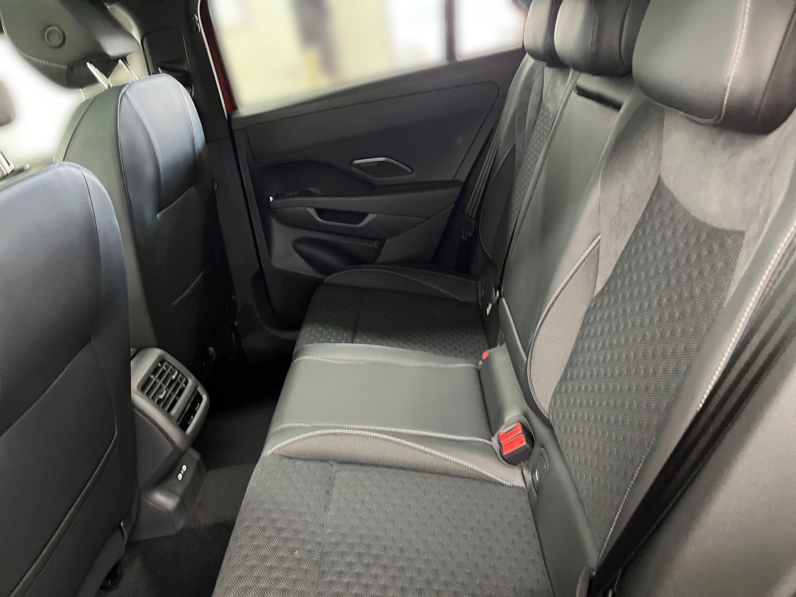 Volkswagen T-Roc - Bild 10