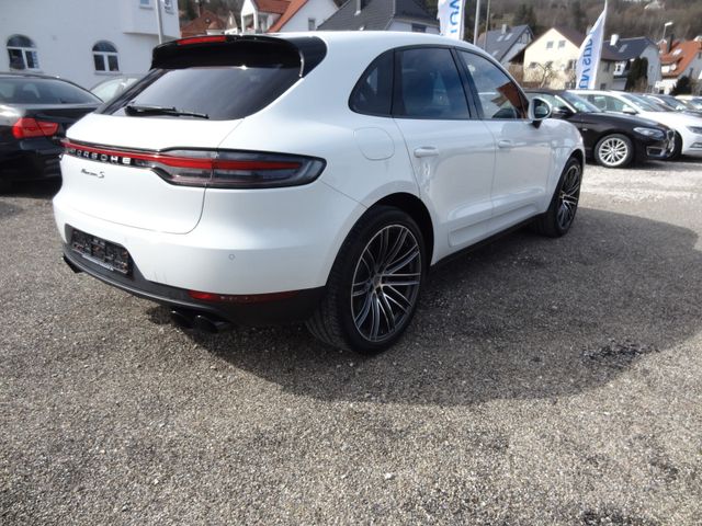 Fahrzeugabbildung Porsche Macan S/Luft/21-Zoll Turbo//Pano/1.Hd/14wegeSitz