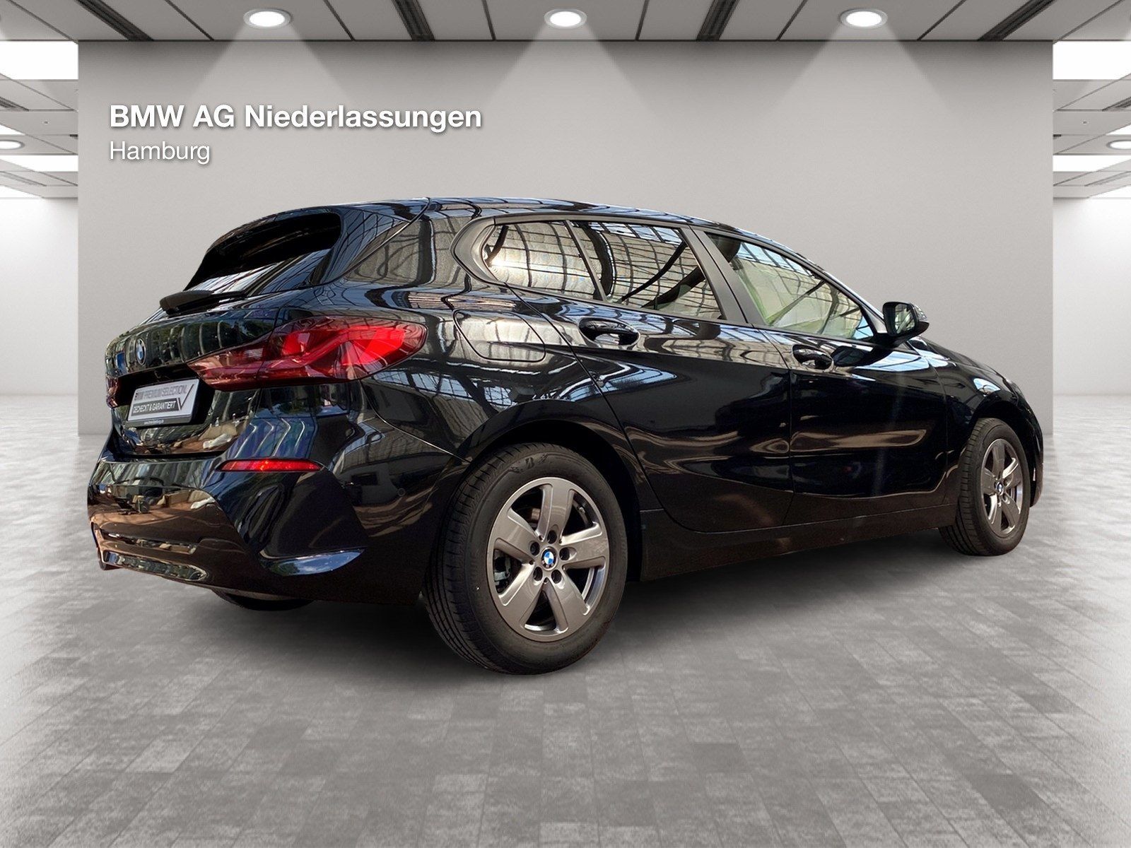 BMW 118i LiveCockpitProf Kamera Pano.Dach LED foto 5
