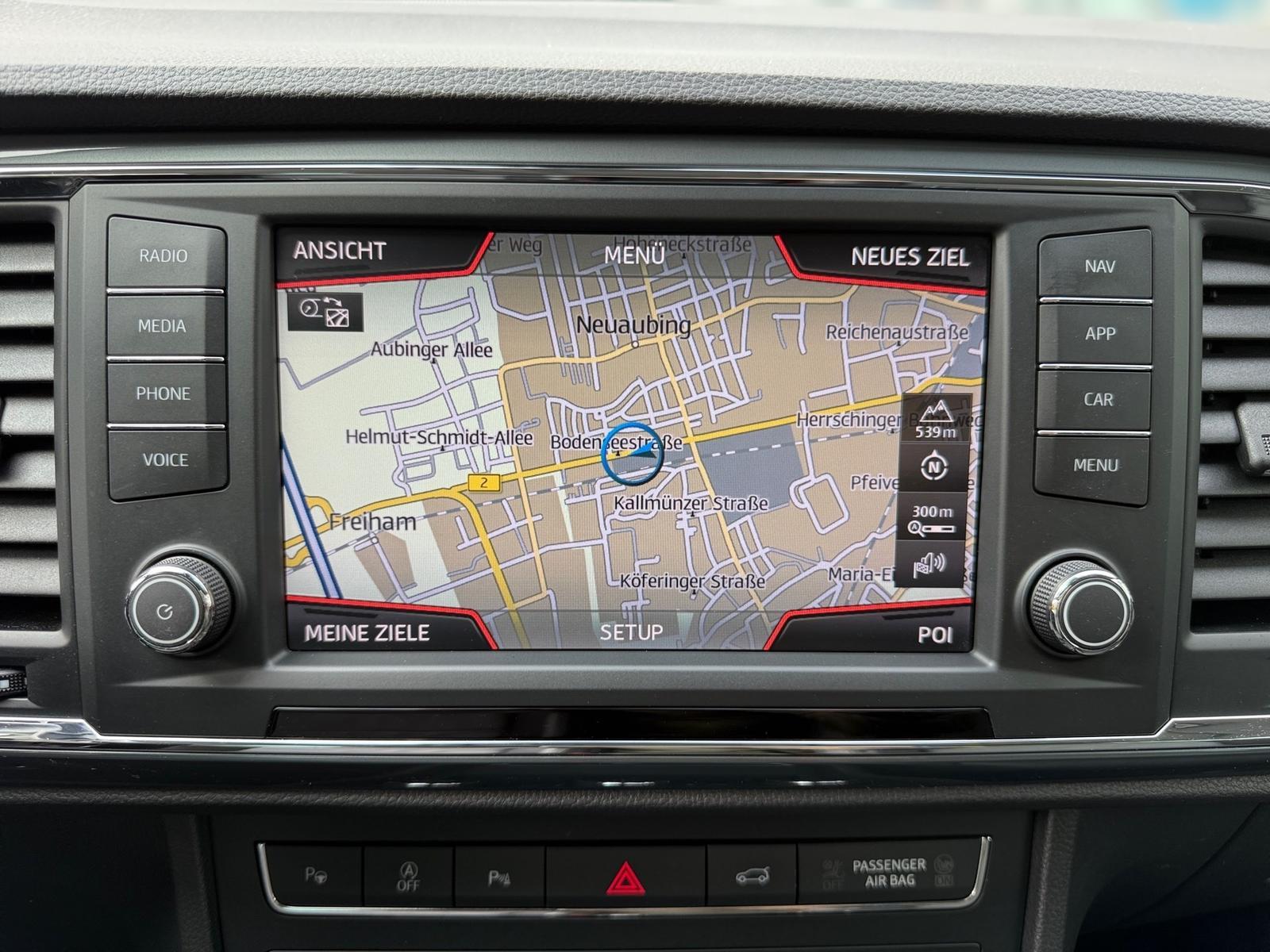Seat Ateca 1.5 TSI ACT DSG Style NAVI ACC LED Leder