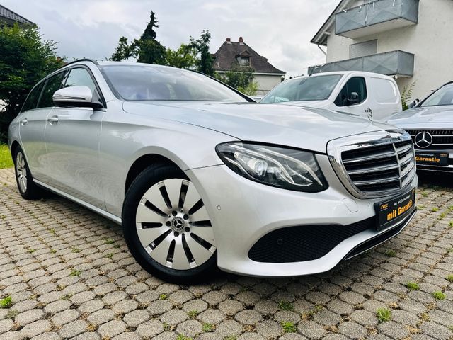 MERCEDES-BENZ E 220 E -Klasse T-Modell Kamera LED-Scheinw. TOP