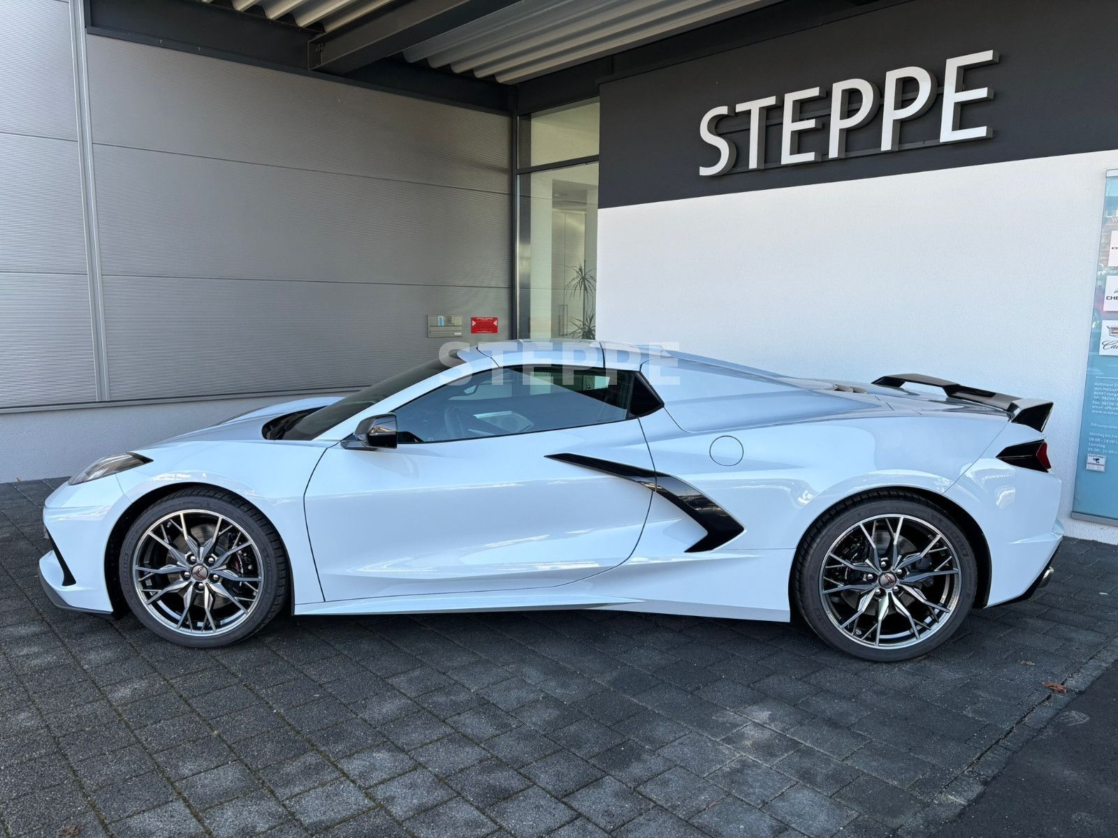 Corvette C8 Stingray Convertible 3LT Europamodell STEPPE