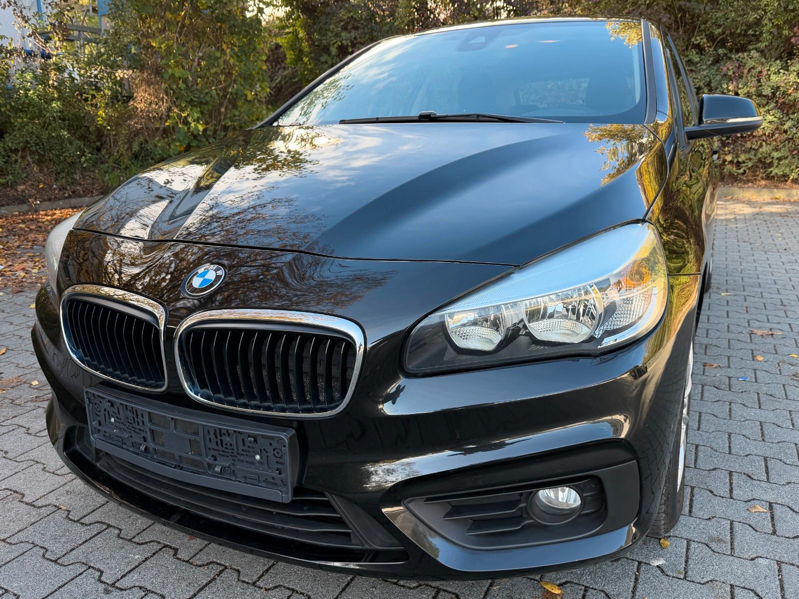BMW 216