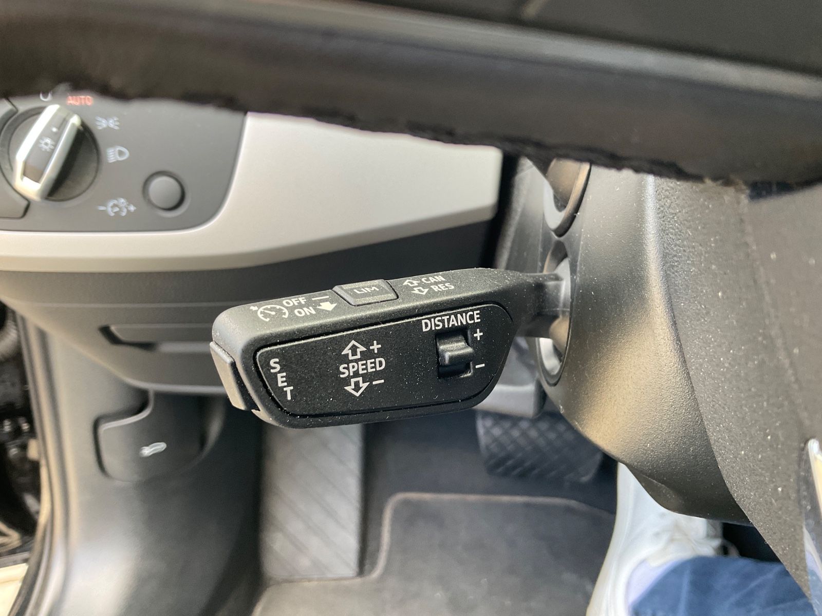 Fahrzeugabbildung Audi A4 Avant 40 TDI S tr. quattro,Kamera,Leder,ACC