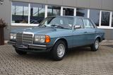 Mercedes-Benz 200 W123 * Frühes Modell * Sehr schön... - Mercedes-Benz 200 Oldtimer: Limousine