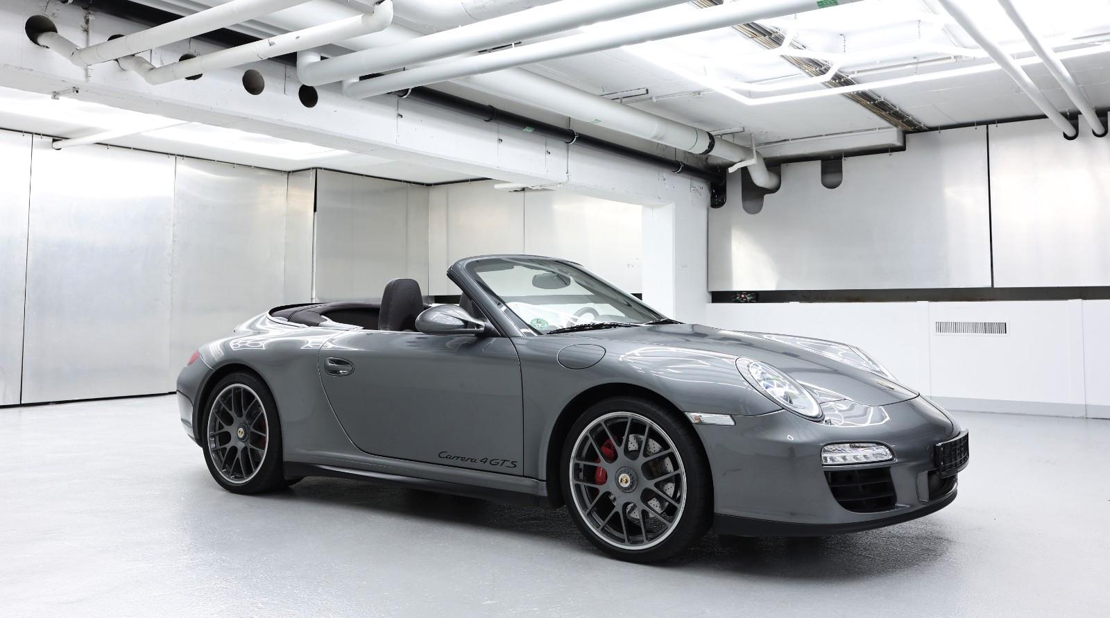 Porsche 997 Carrera 4 GTS Cabriolet