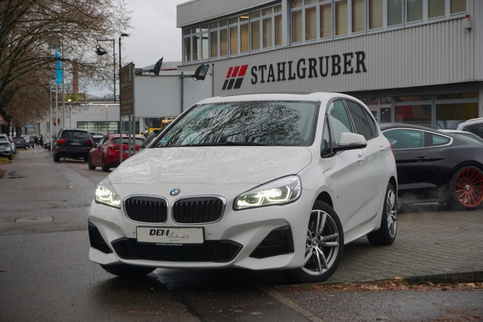 BMW 225 Active Tourer xe / M-Sport / Leder / Pano./