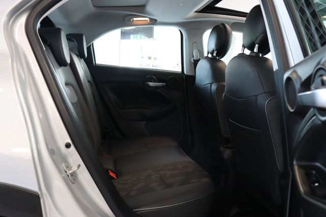 Fahrzeugabbildung Fiat 500X Cross|1HAND|PANO|KAMERA|ACC|19ZOLL|