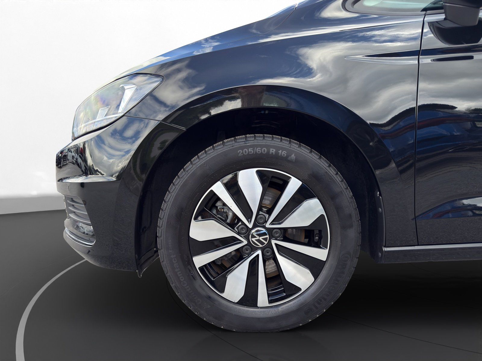 Volkswagen Touran - Bild 16