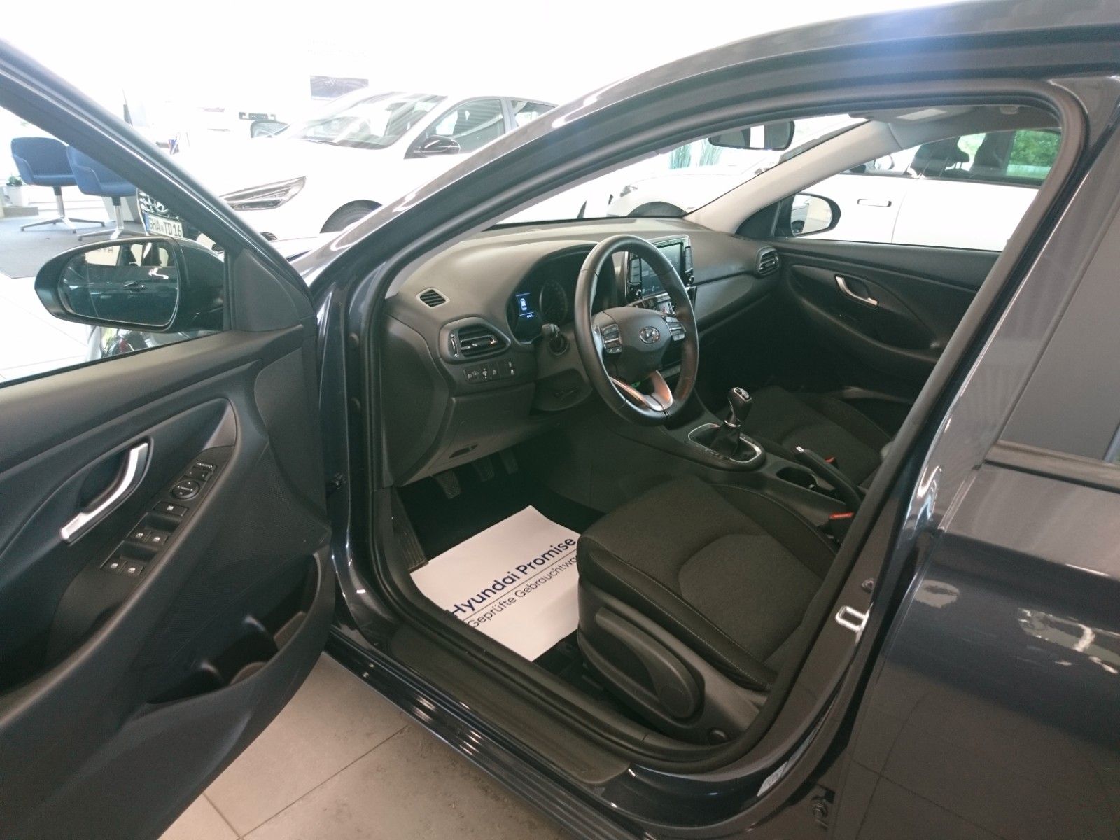 Fahrzeugabbildung Hyundai i30 1.0 T-GDI 48V- Hybrid  Trend Klima PDC RFK