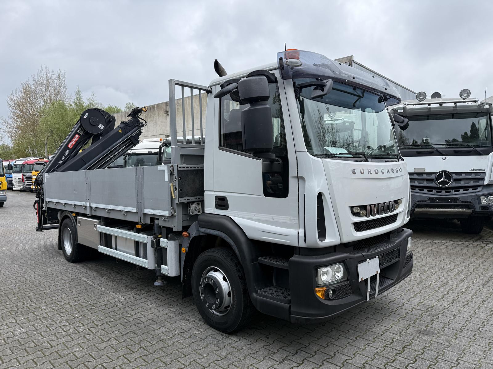 Iveco EuroCargo 150E25 Hiab 144-5 bis 19 Meter