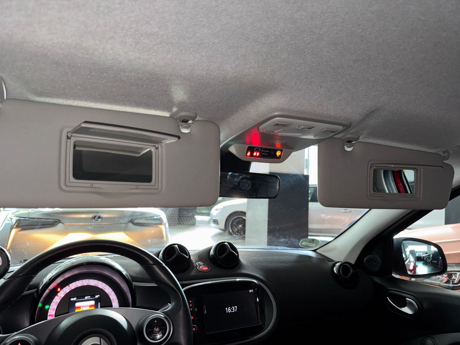 Fahrzeugabbildung Smart ForFour PASSION NAVI PDC SITZHEIZUNG SCHECKHEFT
