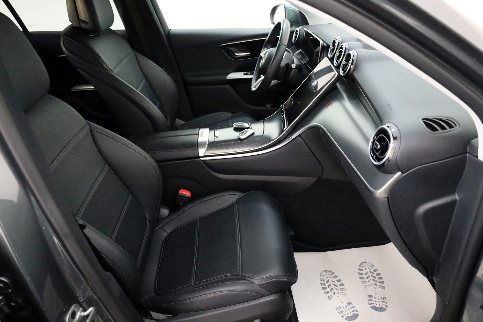 Fahrzeugabbildung Mercedes-Benz GLC 220d 4M Avantgarde,Leder,Navi,ACC,ParkPak+WR