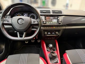 Skoda Fabia - 10