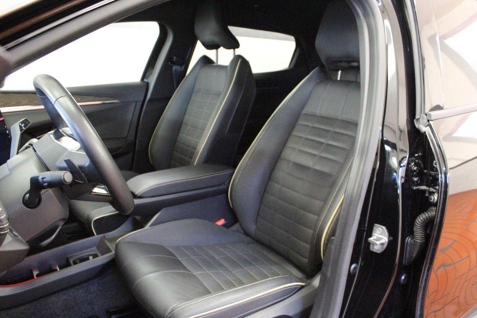 Fahrzeugabbildung Renault Megane E Tech Iconic EV60 220hp optimum charge