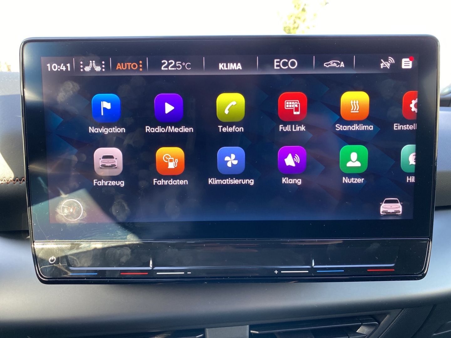 Fahrzeugabbildung CUPRA Born Basis 150 *Navi *digitales Cockpit *Soundsy