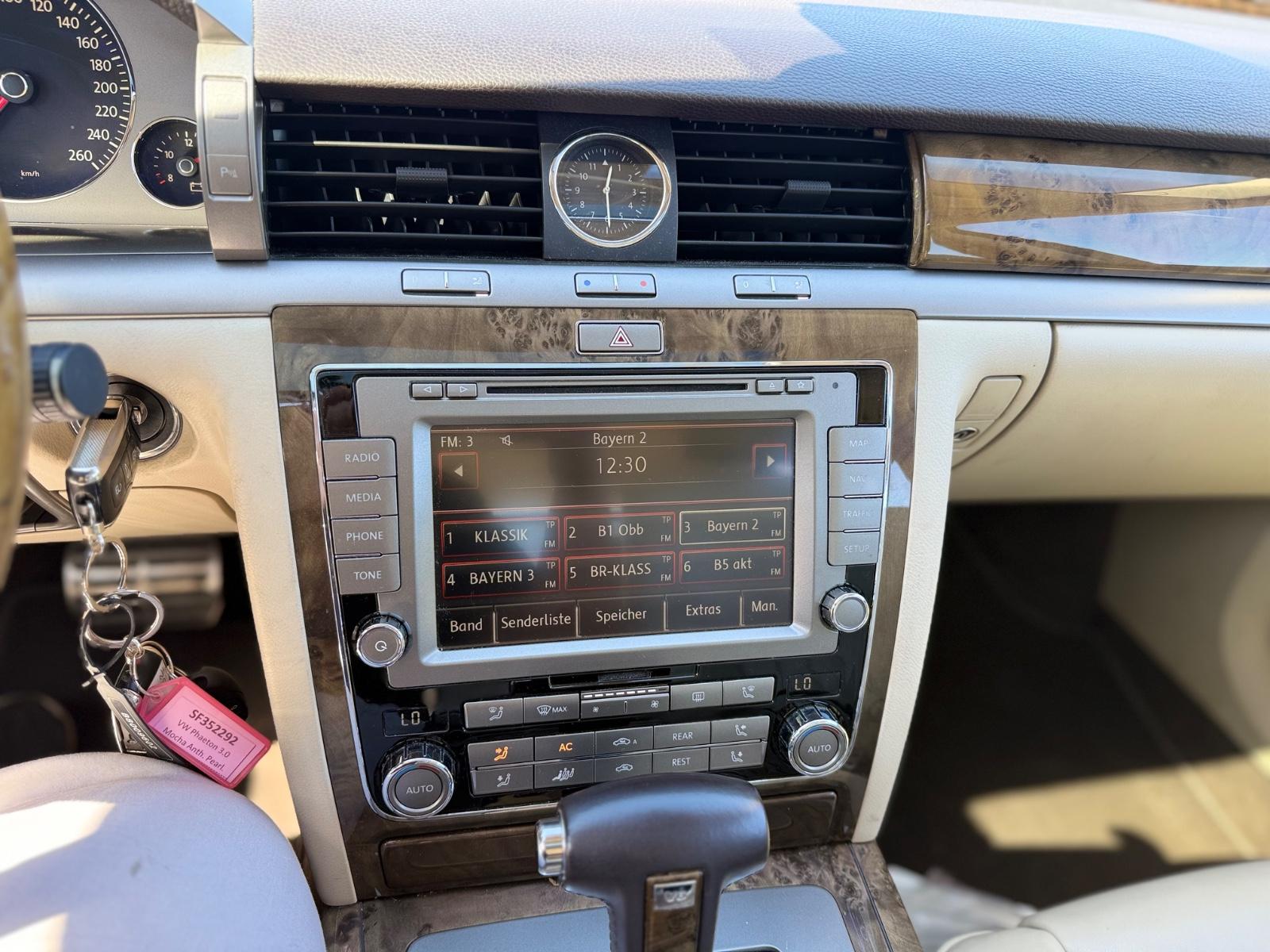 Volkswagen Phaeton / 4Motion /  Schiebedach / DYNAUDIO