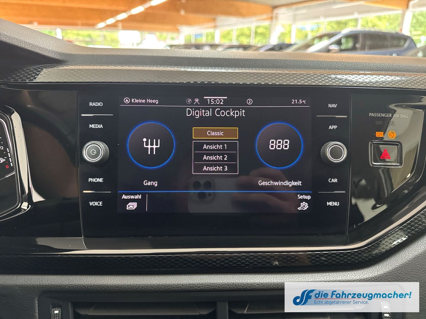 Fahrzeugabbildung Volkswagen Polo VI Life 1.0 TSI EU6d Navi Digitales Cockpit