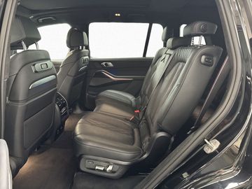 BMW X7 - 12