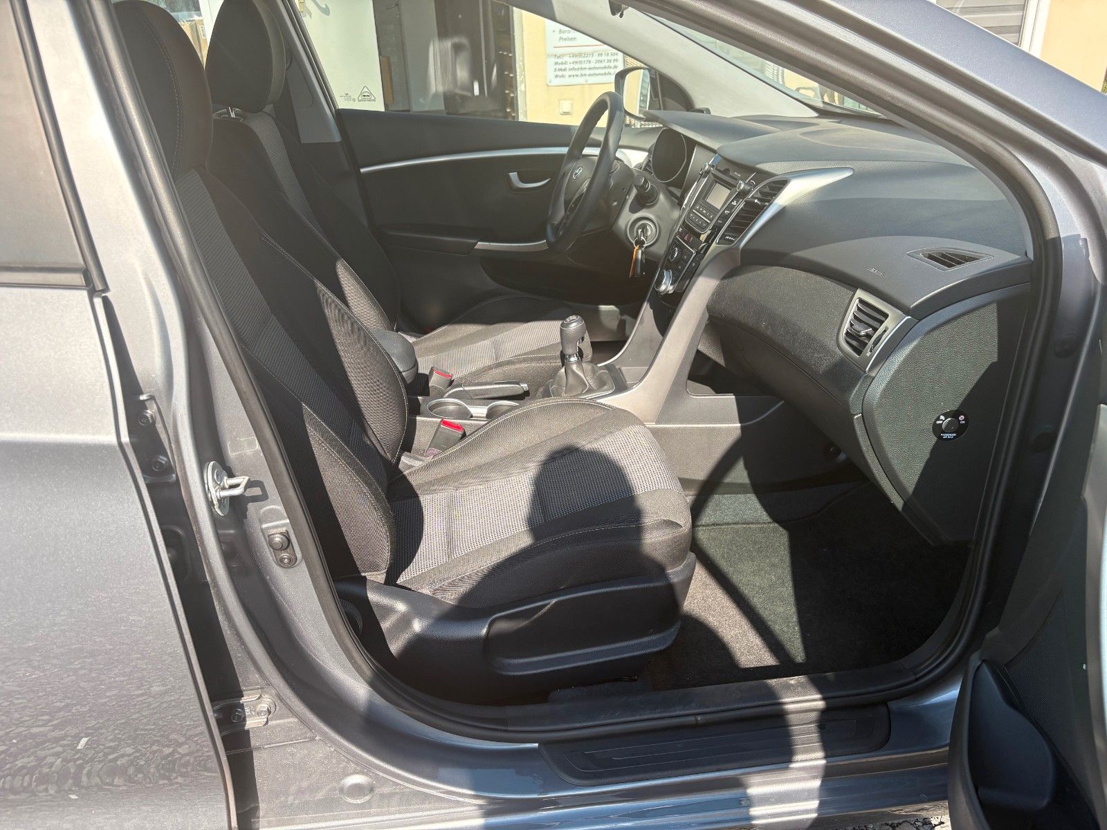Fahrzeugabbildung Hyundai i30 1.6 CRDi 81kW Klima 2.HAND PDC Freisprech