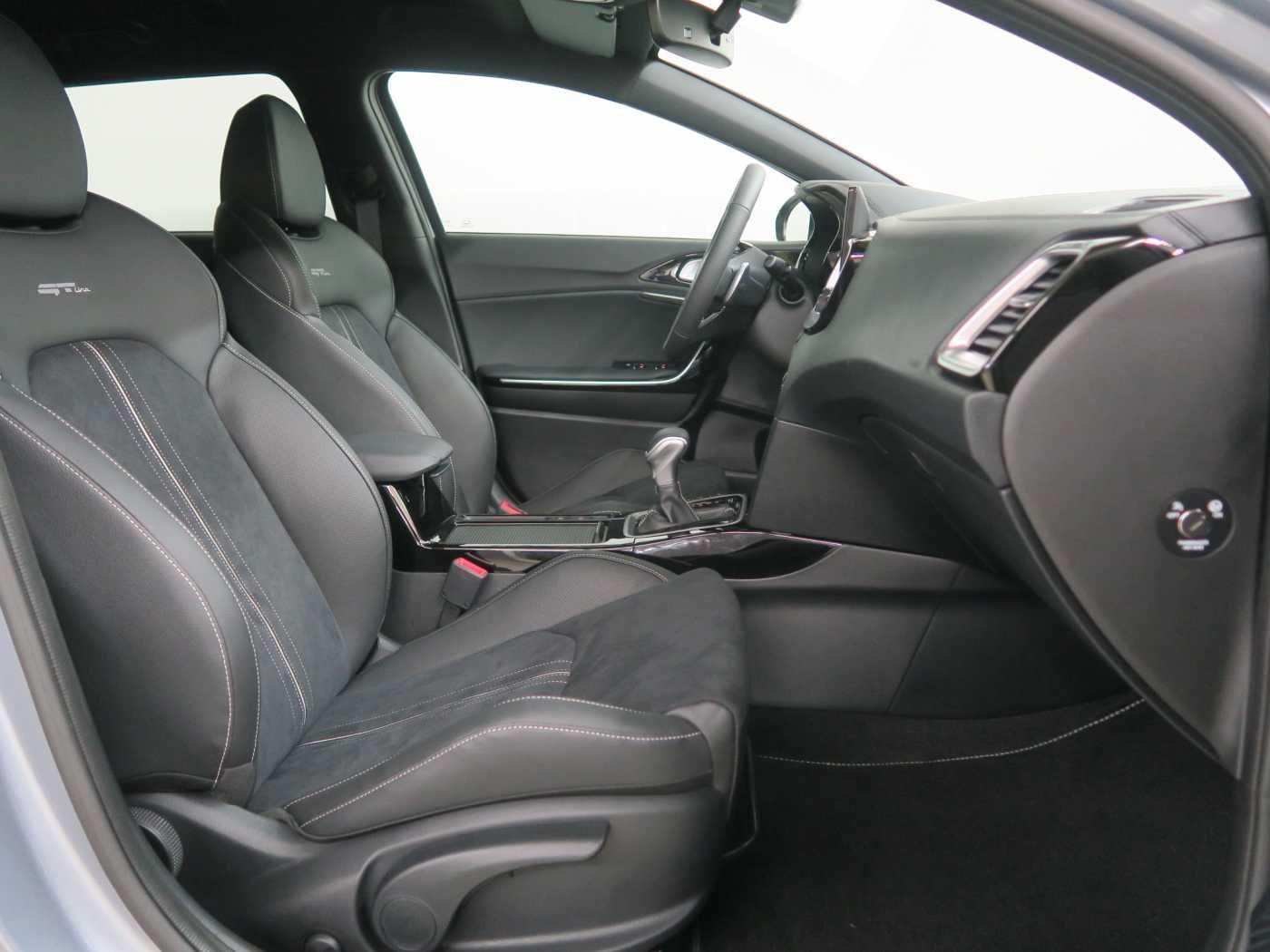 Kia Ceed Sportswagon 1.5 T-GDI DCT7 OPF GT Line!